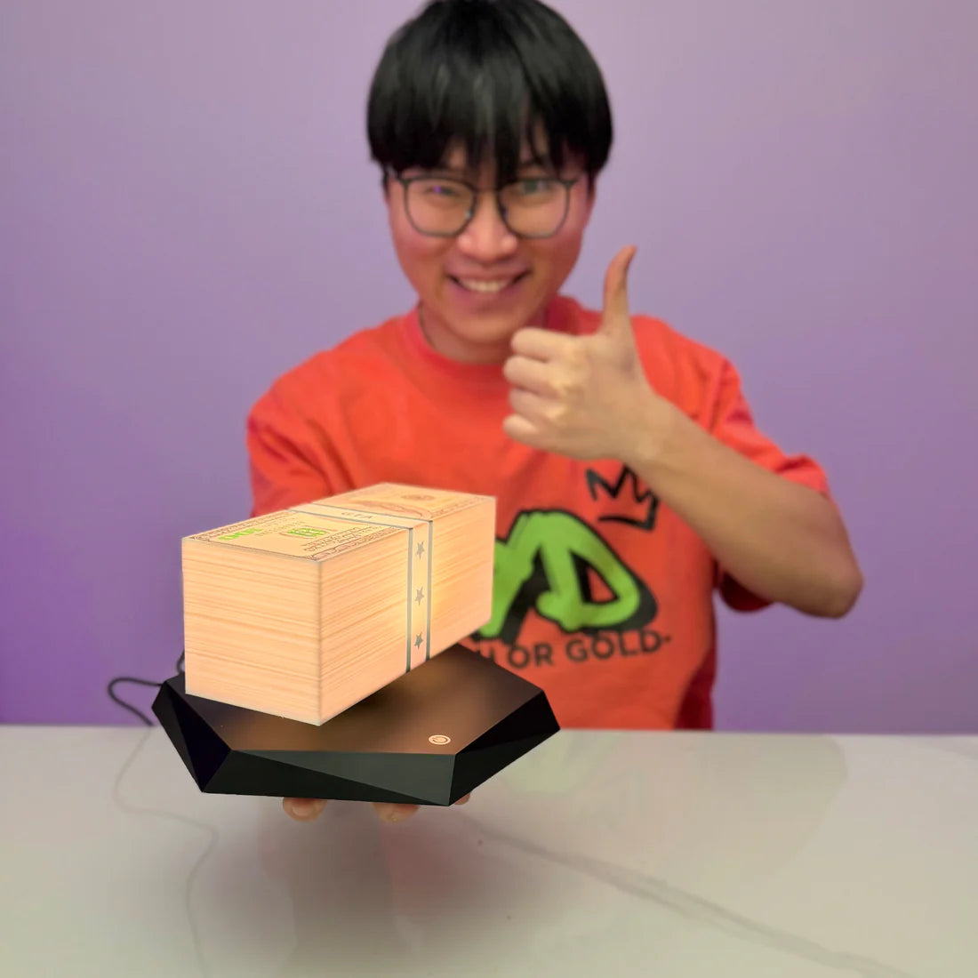 Magnetic Levitation Game Cash Lamp